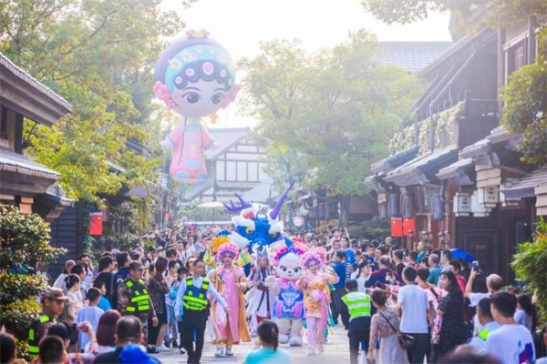�ƽ�������ƽ������黨�塰��ϲ����ʮ���꣬����˫�ڻʢ�� 