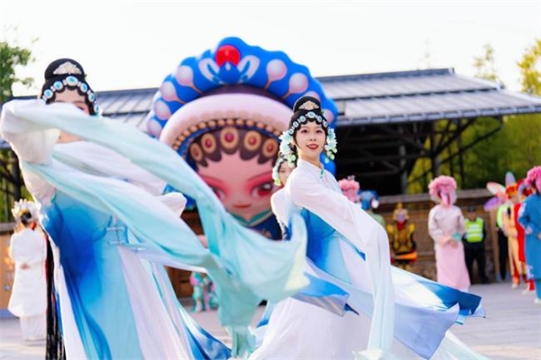 �ƽ�������ƽ������黨�塰��ϲ����ʮ���꣬����˫�ڻʢ�� 